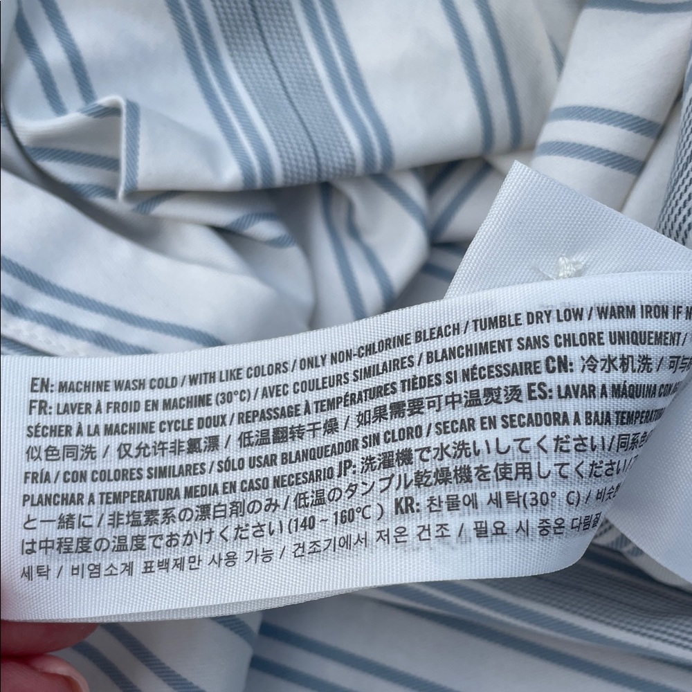 Abercrombie & Fitch Men's Blue and White Striped Shirt - Picture 7 of 8